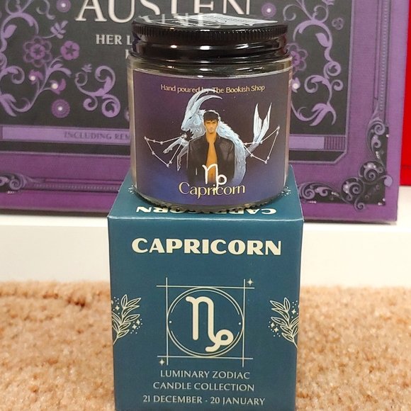 The Bookish Box Capricorn Candle - Picture 1 of 4